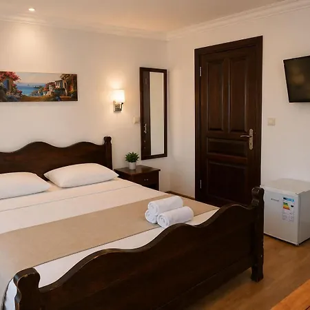 Selanikli Heybeliada Hotel