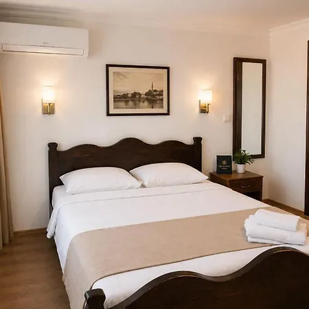 Selanikli Heybeliada Hotel Istanbul